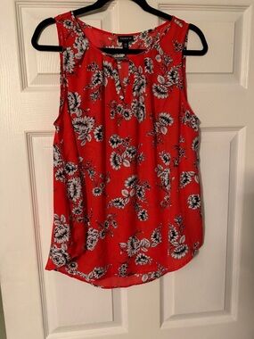 torrid Red Floral Keyhole Sleeveless Top